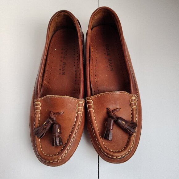 Ladies SZ 6-1/2 M Cole Haan Neutral Tan Tassel Shoe - Picture 1 of 6